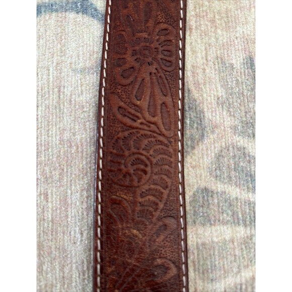 Crumrine Vintage Silver Dollar Hand Tooled Cowhide Embossed Leather Buckle 38 - Picture 3 of 6